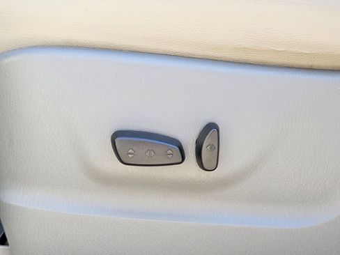 Used 2007 Dodge Grand Caravan SXT image 19