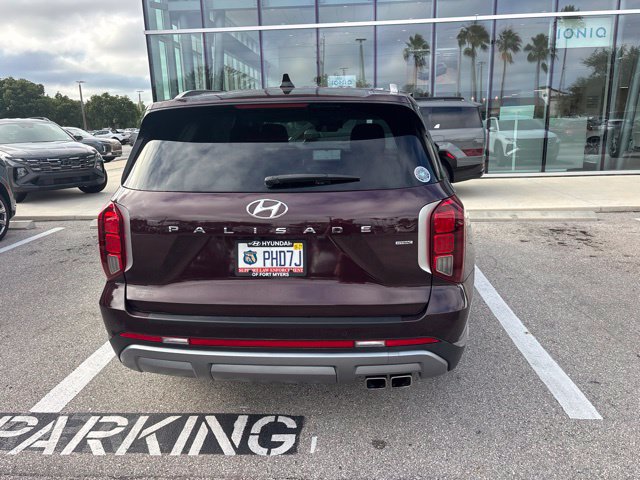 Used 2023 Hyundai Palisade SEL w/ Cargo Package AWD/4WD image 3