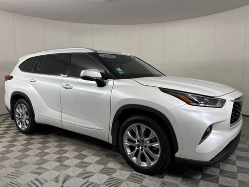 Used 2022 Toyota Highlander Limited AWD/4WD image 12