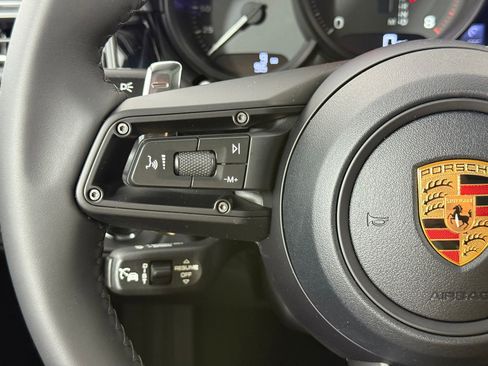 New 2026 Porsche Macan image 20