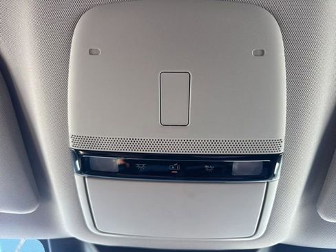Used 2025 Nissan Murano SV AWD/4WD image 37
