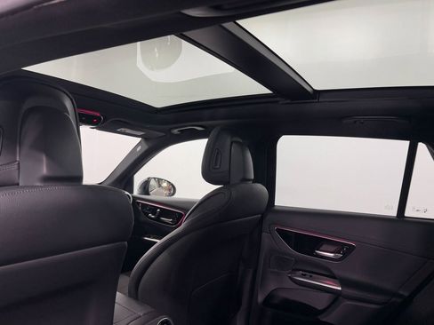 Used 2025 Mercedes-Benz GLC 350e GLC 350e image 22