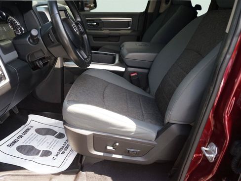 Used 2017 RAM 1500 Lone Star AWD/4WD image 9