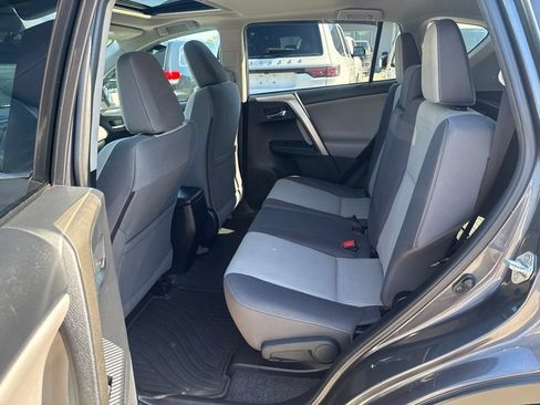 Used 2015 Toyota RAV4 XLE AWD/4WD image 21