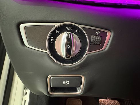 Used 2019 Mercedes-Benz S 560 4MATIC Sedan image 35