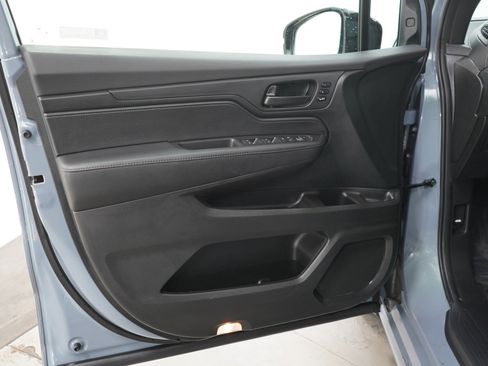 Used 2023 Honda Odyssey Sport image 21