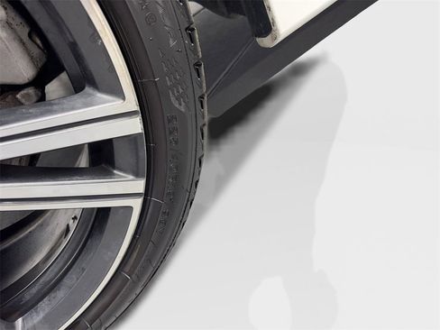 Used 2019 BMW 330i Sedan w/ Driving Assistance Package image 80