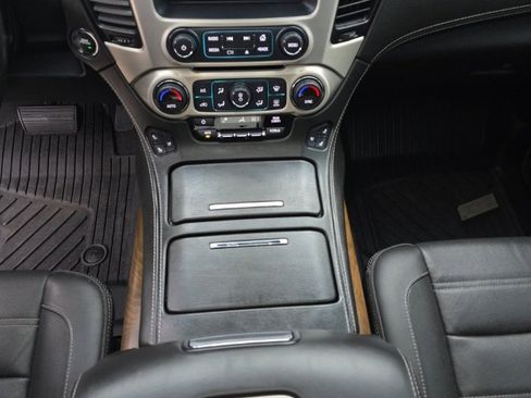 Used 2020 GMC Yukon Denali image 19