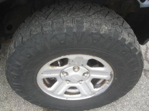 Used 2009 Jeep Wrangler X AWD/4WD image 23
