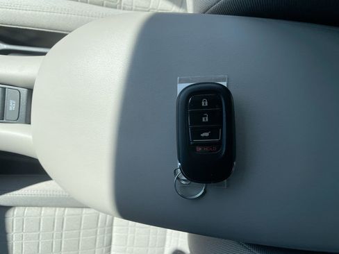 Certified 2024 Honda HR-V LX image 27