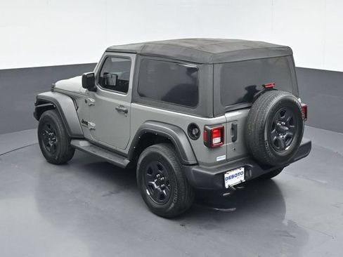 Used 2022 Jeep Wrangler Sport AWD/4WD image 36