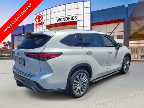 Used 2022 Toyota Highlander Platinum AWD/4WD image 10