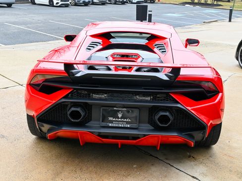 Used 2023 Lamborghini Huracan Tecnica image 6