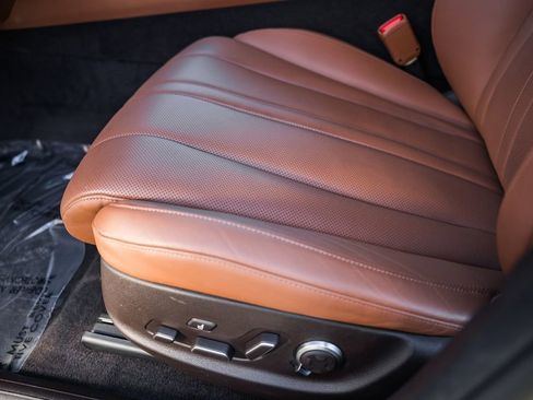 Used 2024 Genesis G80 image 31