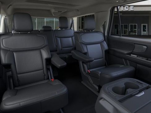New 2025 Ford Expedition Max Platinum w/ Driver's Package AWD/4WD image 11