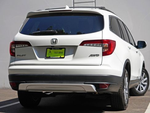 Used 2021 Honda Pilot EX image 4