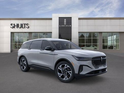 New 2026 Lincoln Nautilus Premier w/ Equipment Group 102A image 7