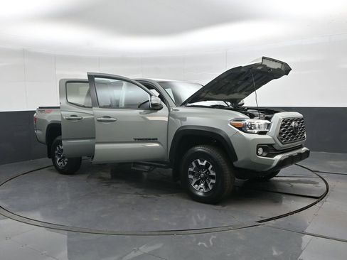 Used 2023 Toyota Tacoma TRD Off-Road image 51