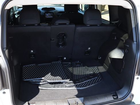 Used 2021 Jeep Renegade Latitude w/ Convenience Group FWD image 25