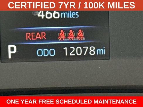 Used 2025 Toyota Corolla LE w/ Convenience Package FWD image 28