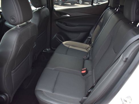 Used 2024 Buick Encore GX Preferred FWD image 17