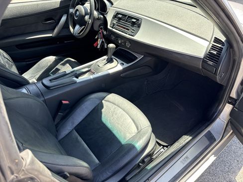 Used 2008 BMW Z4 3.0i w/ Premium Pkg image 19