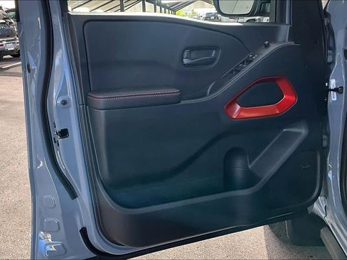 New 2026 Nissan Frontier Pro-X image 13