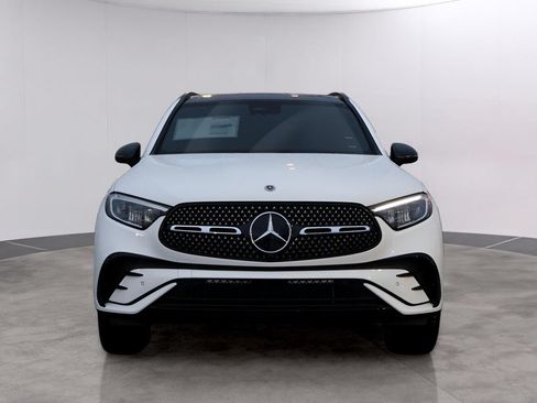 Used 2026 Mercedes-Benz GLC 300 4MATIC image 2