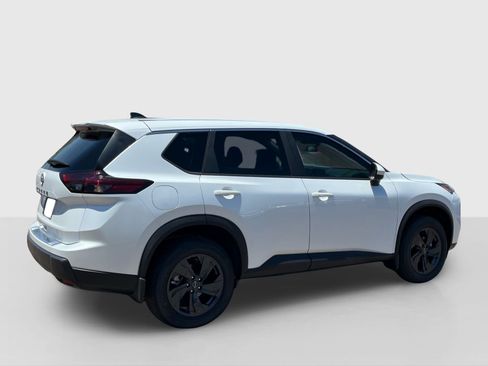 New 2026 Nissan Rogue SV FWD image 4