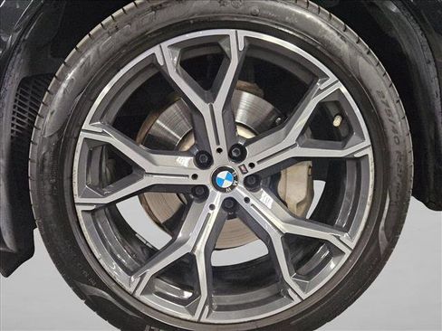 Used 2020 BMW X6 sDrive40i w/ M Sport Package image 24