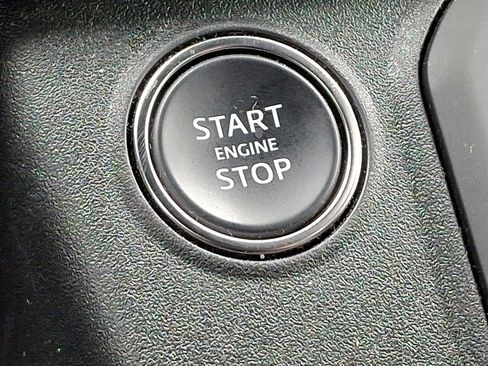 Used 2023 Land Rover Defender 110 75th Limited Edition AWD/4WD image 23