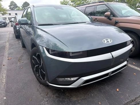 Used 2024 Hyundai Ioniq 5 SEL RWD image 2