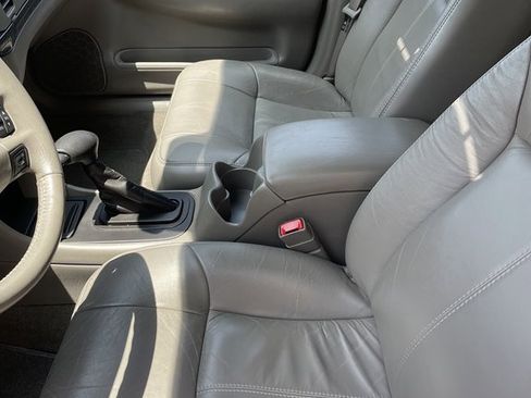 Used 2004 Chevrolet Impala SS w/ Preferred Equipment Group image 11