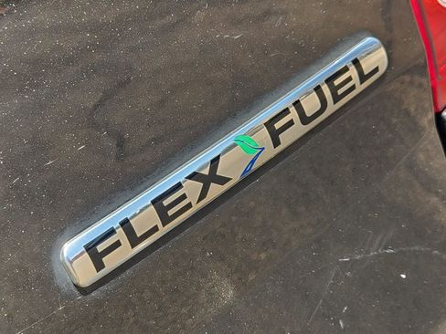 Used 2013 Ford Explorer XLT image 11