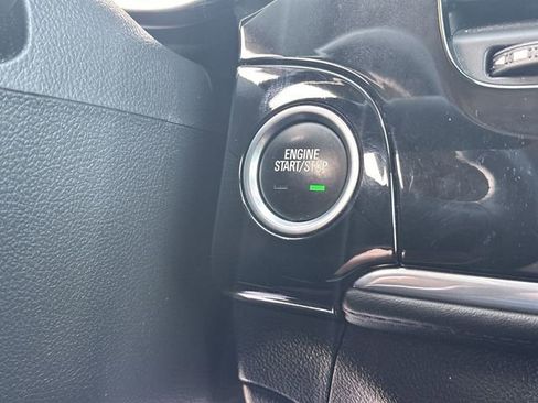 Used 2019 Buick Encore Essence image 18