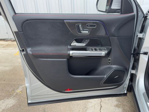 Used 2024 Mercedes-Benz GLB 35 AMG 4MATIC image 52