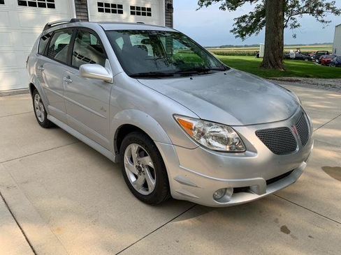 Used 2006 Pontiac Vibe w/ Sport Package FWD image 8