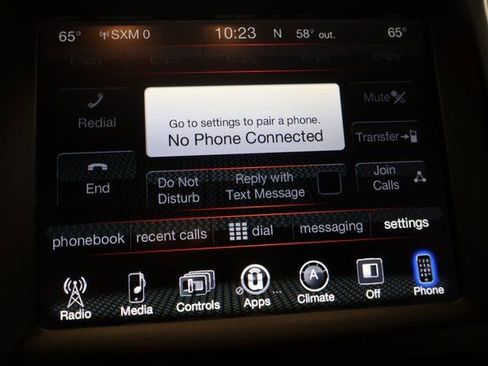 Used 2017 Jeep Cherokee Latitude w/ Comfort/Convenience Group AWD/4WD image 24
