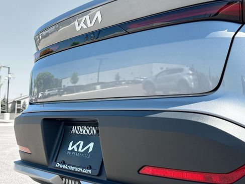 New 2026 Kia K4 FWD image 10