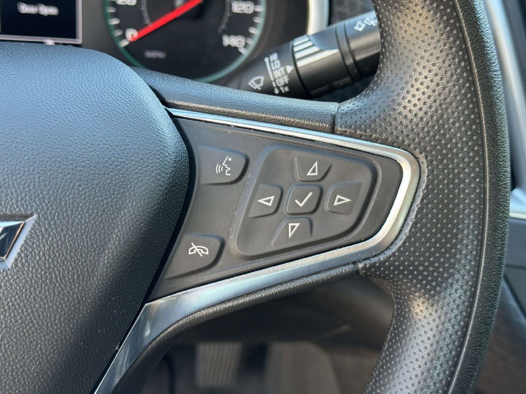 Used 2025 Chevrolet Malibu LT FWD image 13