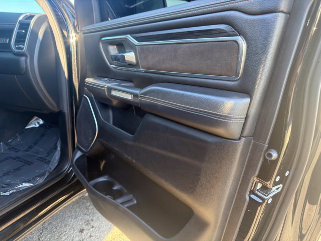 Used 2023 RAM 1500 Laramie AWD/4WD image 8