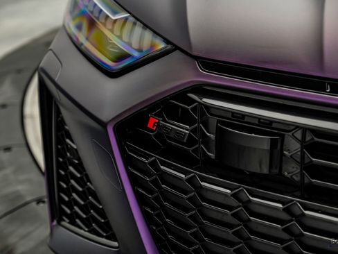 Used 2023 Audi RS 6 w/ Black Optic Package image 38