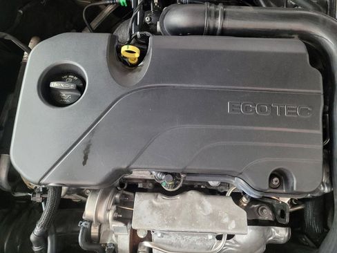 Used 2022 Chevrolet Malibu LT image 30