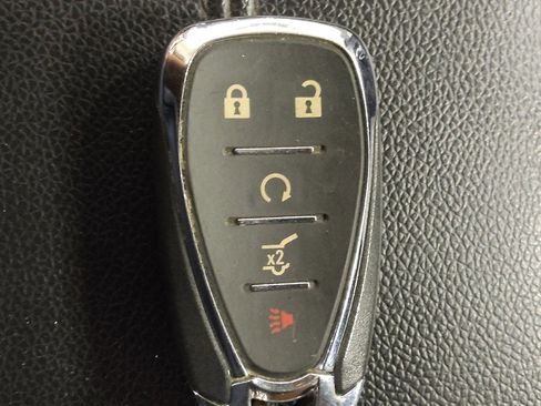 Used 2018 Chevrolet Equinox Premier FWD image 32