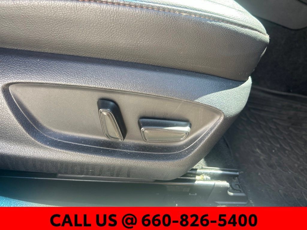 Used 2018 Toyota Camry XLE w/ Audio Package FWD image 7