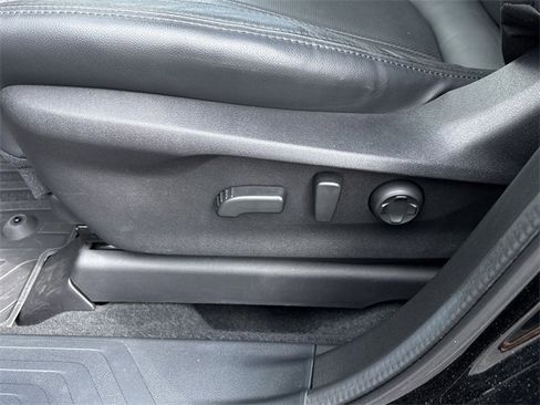 Certified 2025 Subaru Ascent Bronze Edition w/ Onyx Package image 22