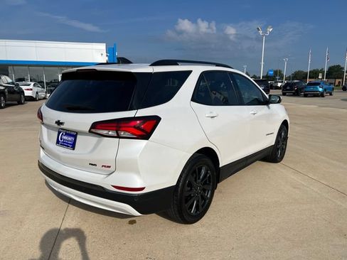 Certified 2022 Chevrolet Equinox RS w/ RS Leather Package AWD/4WD image 5