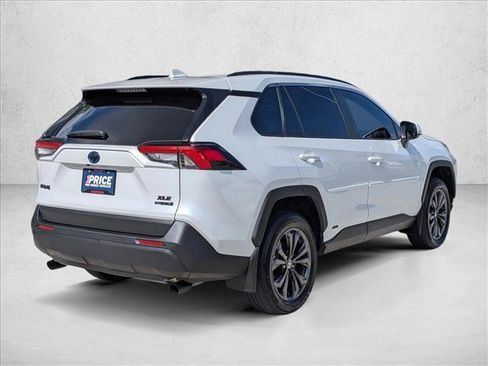 Used 2024 Toyota RAV4 XLE Premium AWD/4WD image 5