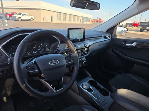 Used 2022 Ford Escape SEL w/ SEL Stealth AWD Package image 11