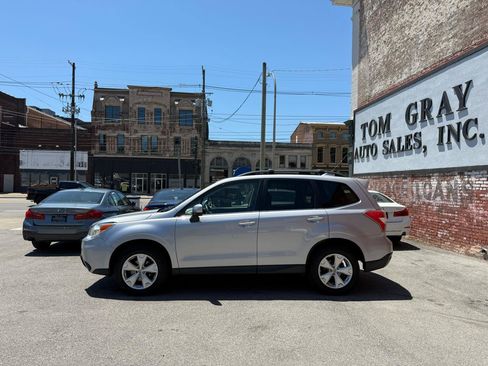 Used 2016 Subaru Forester 2.5i Limited AWD/4WD image 5